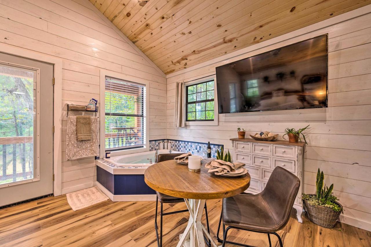 Romantic Broken Bow Cabin With Jacuzzi And Fire Pit! Dış mekan fotoğraf