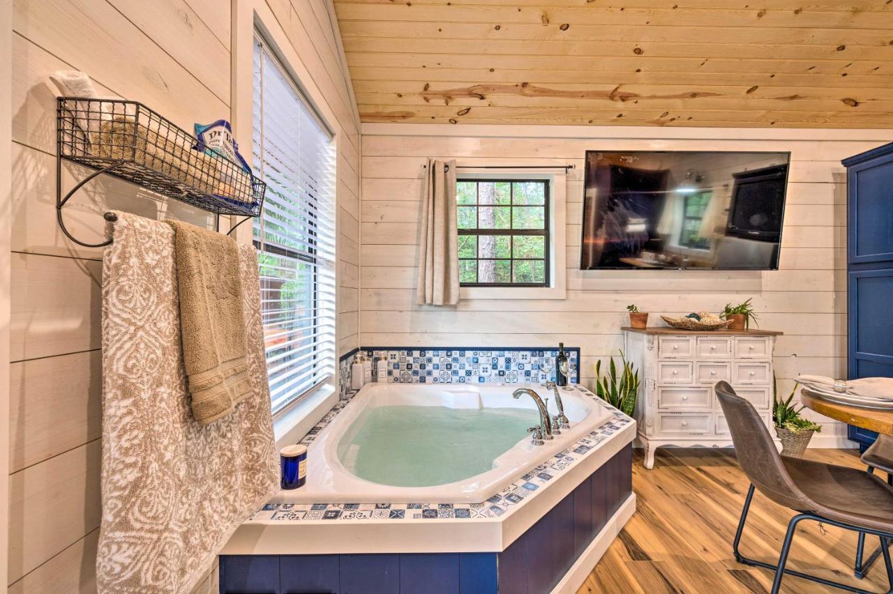 Romantic Broken Bow Cabin With Jacuzzi And Fire Pit! Dış mekan fotoğraf