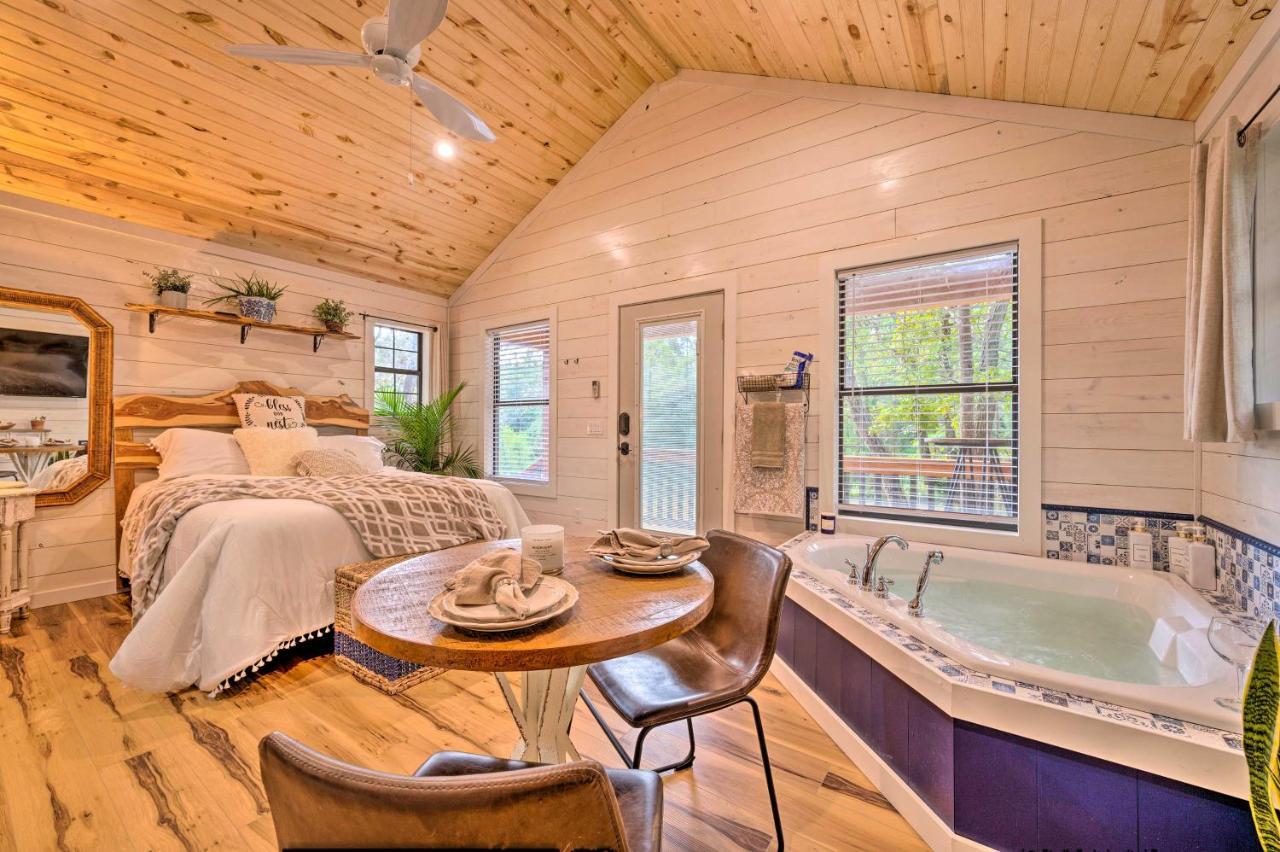 Romantic Broken Bow Cabin With Jacuzzi And Fire Pit! Dış mekan fotoğraf